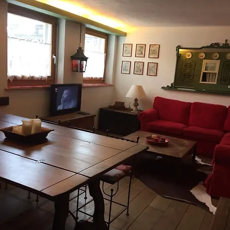 Apartment Meschihouse - Chesa Engadina Samedan